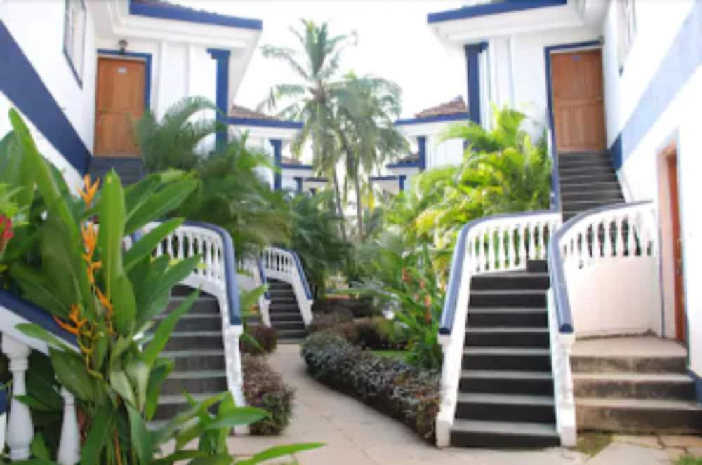 Santana Beach Resort Candolim Exterior photo