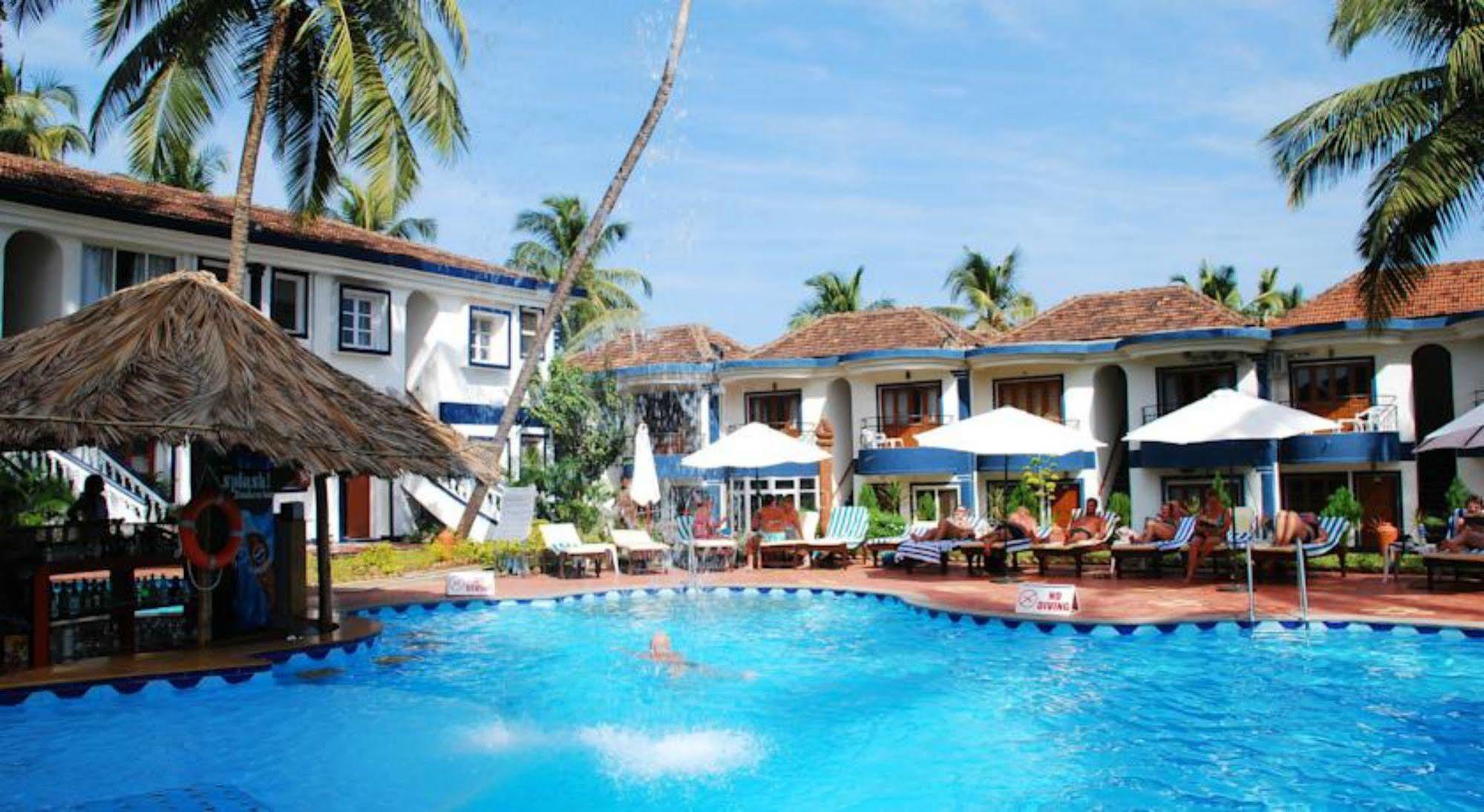 Santana Beach Resort Candolim Exterior photo